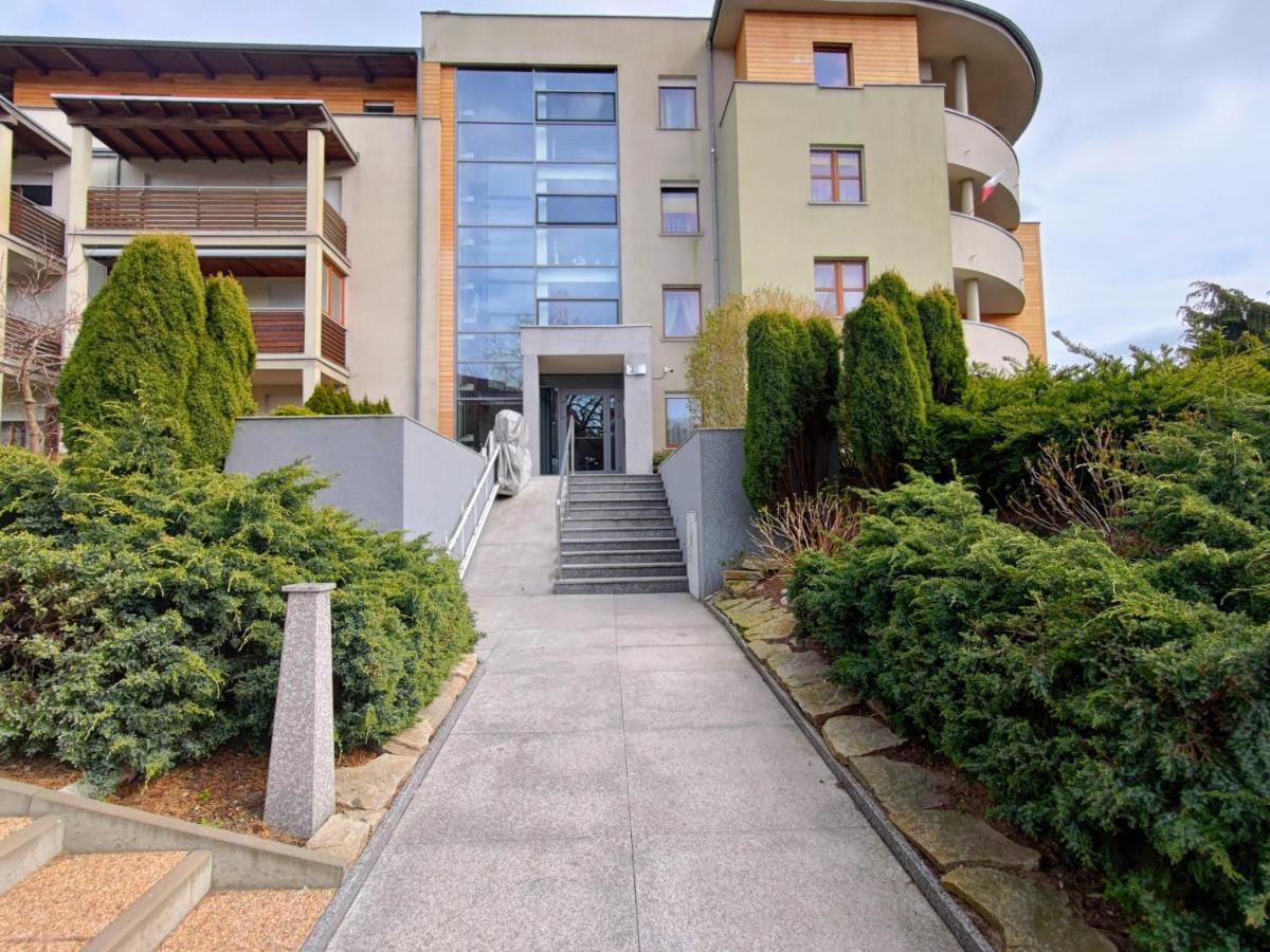 Komfortowy Apartament Dwupokojowy Z Tarasem I Garaz Ustka Exterior foto