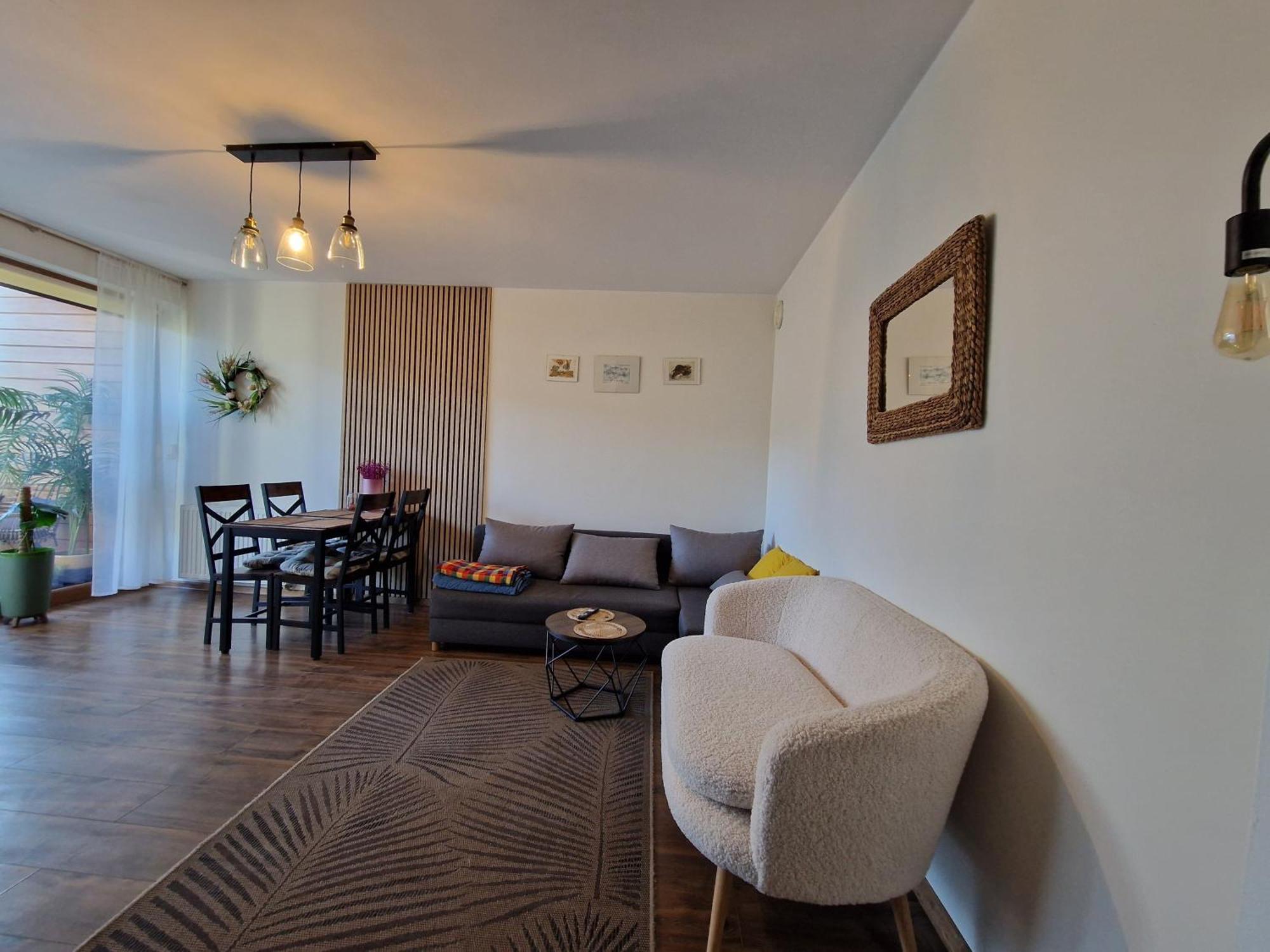 Komfortowy Apartament Dwupokojowy Z Tarasem I Garaz Ustka Exterior foto